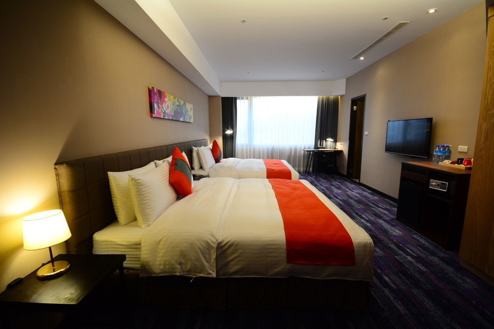 Hoya Resort Hotel Kaohsiung Exterior photo